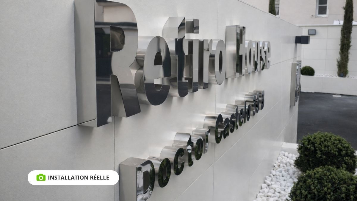 Lettres relief en inox, non lumineuses