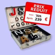 Échantillonnage de lettres boîtiers avec lumière