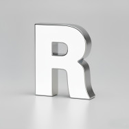 Lettres enseignes boîtiers finition métallique avec éclairage frontale.